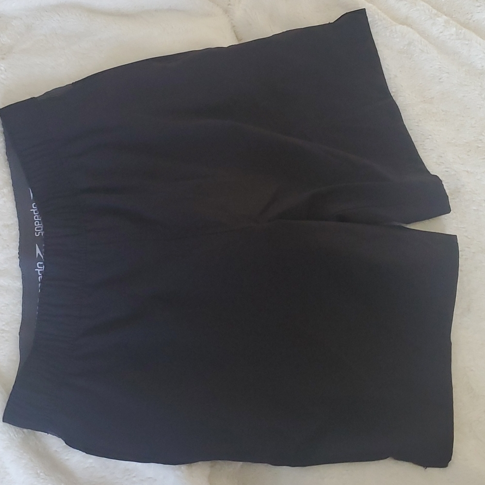 Men's swimming trunks